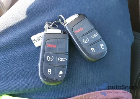 2016 Dodge Charger Sxt z USA, uszkodzony, nr VIN 2C3CDXHGXGH241635